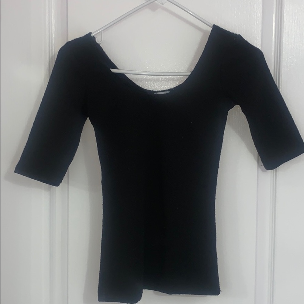 Garage Quarter Sleeve Black Top